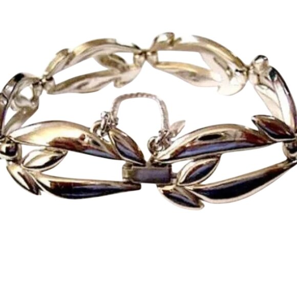 Monet Leaf Bracelet Silver Tone Vintage Open Large Curve Band Polished Metal - Picture 2 of 5